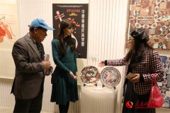 <b>展览展现了大学美术学院师生、校友最新创做的</b>